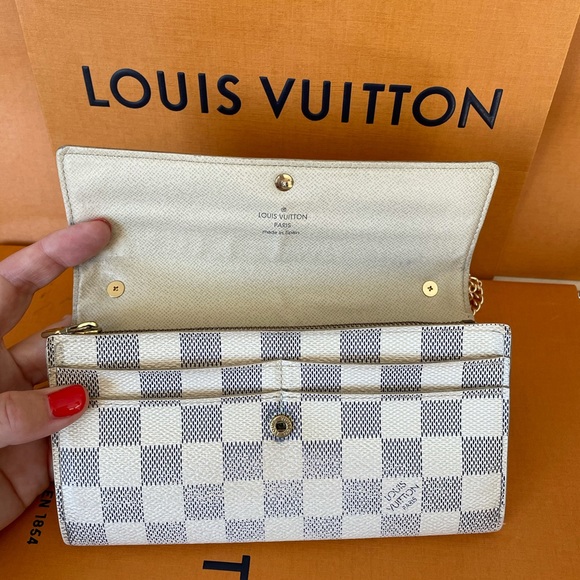 Louis Vuitton Damuer Azur Sarah Wallet with Chain - Picture 6 of 10
